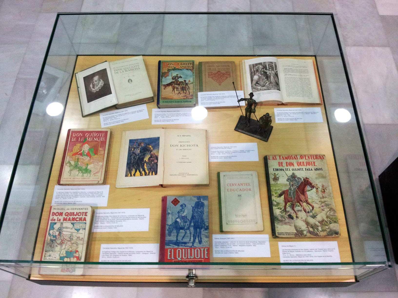 El Museo de la Educación expone en Cabra su valioso material dedicado al Quijote y Cervantes