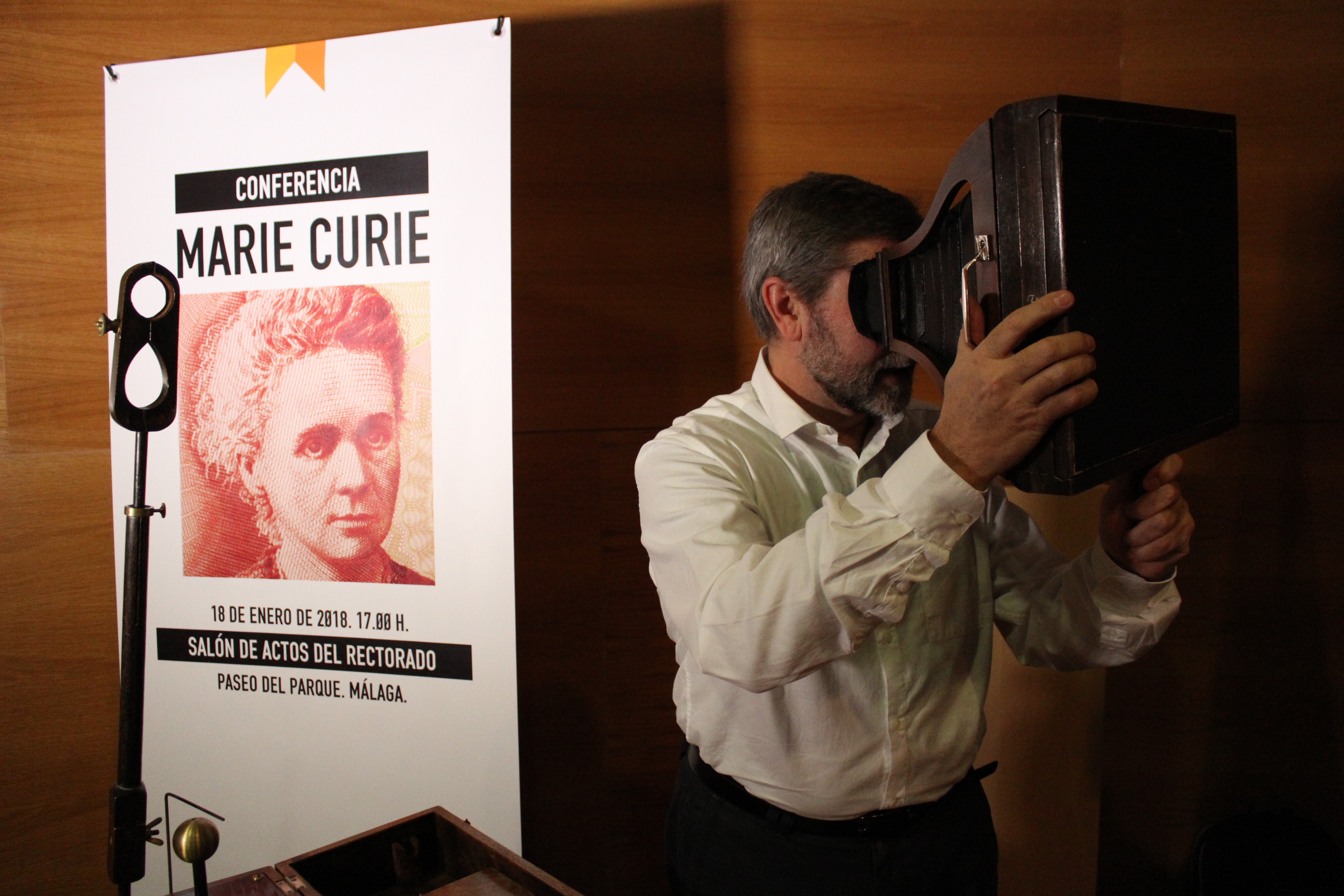 El Museo Andaluz de la Educación reivindica el impacto social del trabajo de Marie Curie