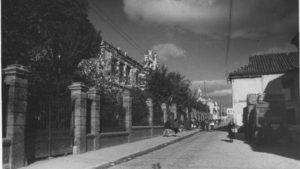 Fachada del grupo escolar Bergamín. Archivo Municipal de Málaga.