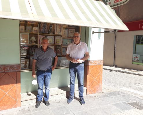 La papelería librería Mesa dona numerosos objetos e instrumentos al MAE