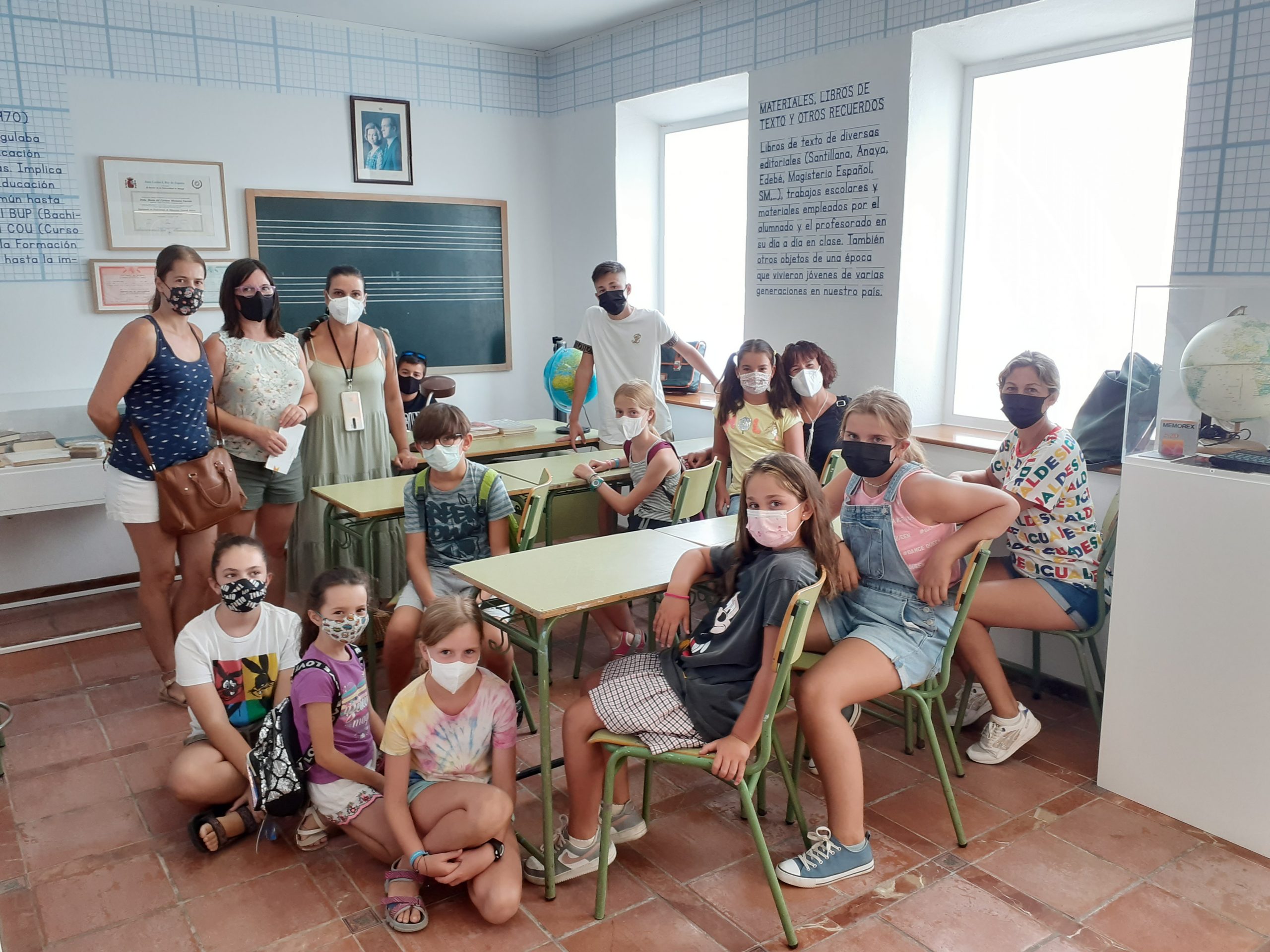 Grupo de mamis y sus peques