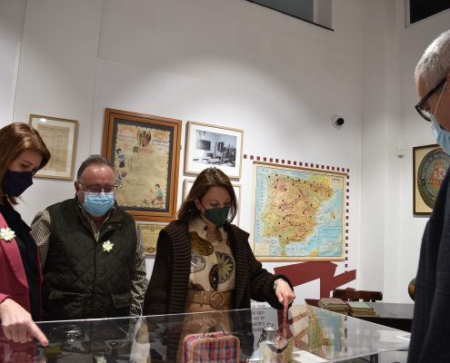 La delegada de Gobierno de la Junta de Andalucía en Málaga visita el Museo Andaluz de la Educación