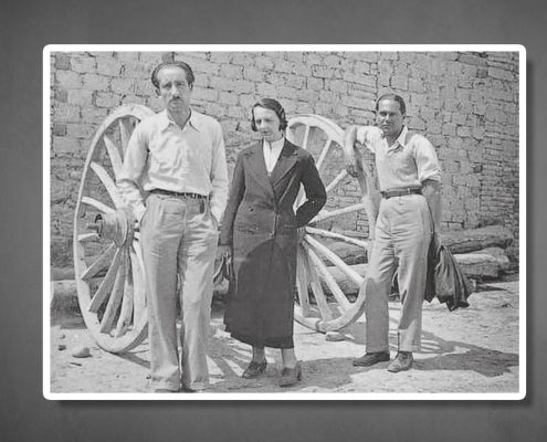 Leopoldo Panero, María Zambrano y Luis Cernuda en Pedraza, durante las Misiones Pedagógicas (1934). El 27 de diciembre de 2018 salió a subasta Memoria de las Misiones Pedagógicas, de Luis Cernuda, adquirido por el Ministerio de Cultura.