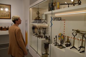 El MAE inaugura su nueva exposición ‘La ciencia que cambió el mundo’