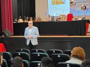El MAE ofrece una conferencia en el colegio Salesianos San Bartolomé