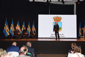 Jesús Asensi y José Antonio Mañas reciben el título de Hijo Adoptivo del Ayuntamiento de Alhaurín de la Torre