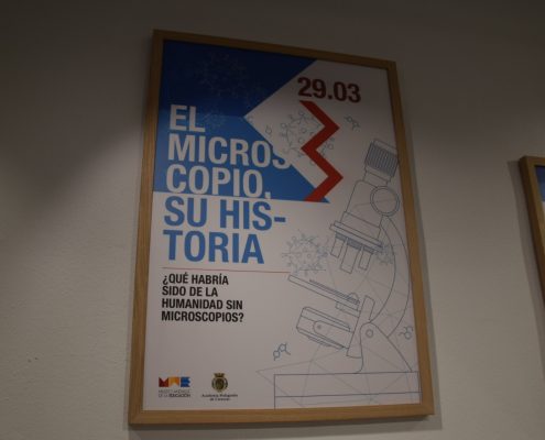 El microscopio protagoniza la nueva exposición del MAE