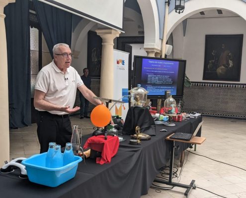 El MAE participa en las actividades del IES Aguilar y Eslava con motivo del Día Internacional de los Museos