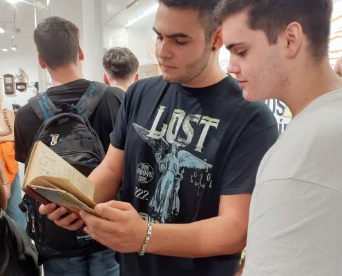 Alumnos de 1º curso del Grado de Pedagogía de la Universidad de Málaga 23/24 visitan el MAE