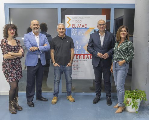 El periodista Jon Sistiaga clausura el VI ciclo 'El MAE se mueve'