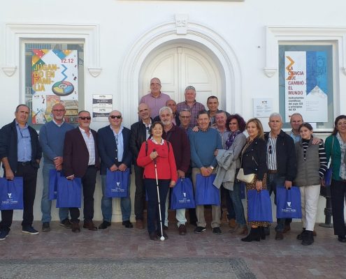 El MAE recibe la visita de un grupo de antiguos seminaristas