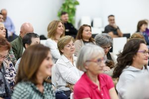 El periodista Jon Sistiaga clausura el VI ciclo 'El MAE se mueve'