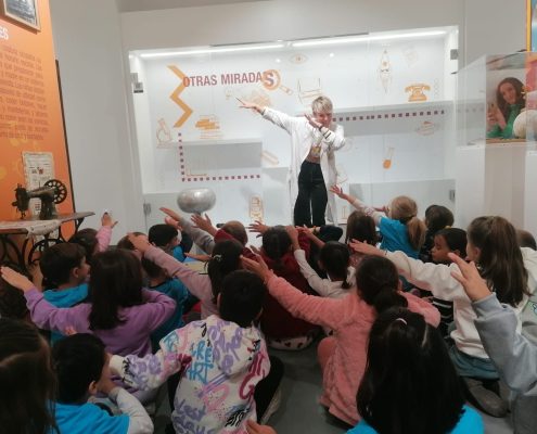 El CEIP Clara Campoamor visita el MAE